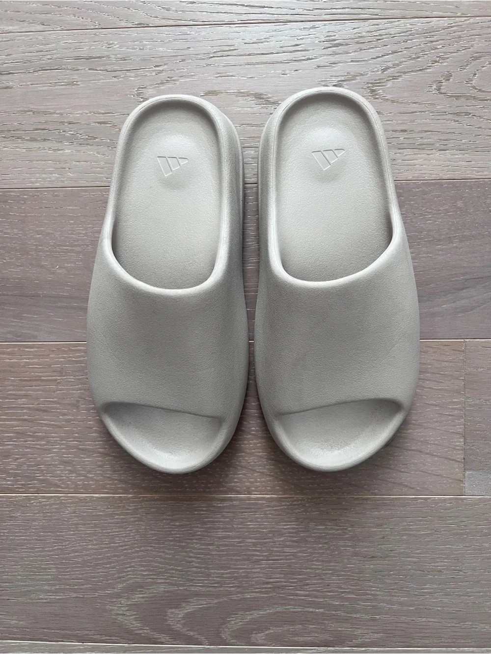 Yeezy Foam Slide Sandals - Tan